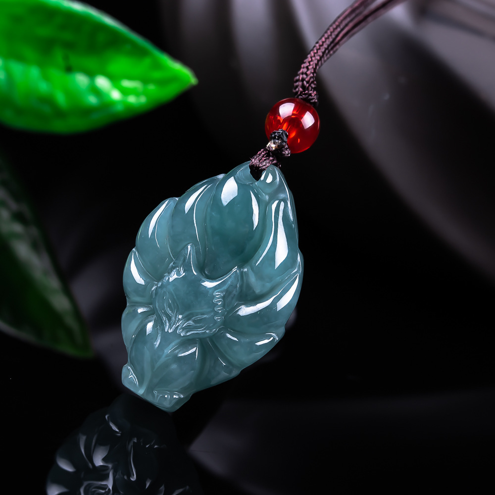 Jewelry & Watches Spółka Z Ograniczoną Odpowiedzialnością - قلادة ثعلب من اليشم البورمي الطبيعي،