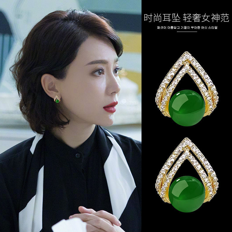 أقراط لؤلؤية حمراء نبيذية على  - مراجعة Pearl Stud Earrings وسعره