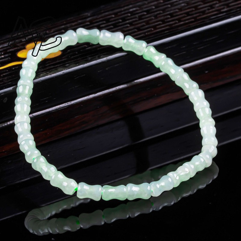 سوار وقلادة من اليشم الطبيعي ا - مراجعة Jewelry & Watches Spółka Z Ograniczoną Odpowiedzialnością وسعره