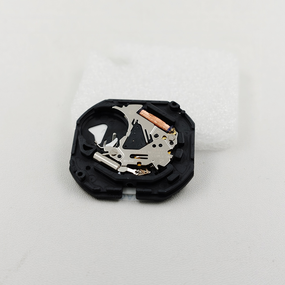 حركة ساعة يابانية كوارتز VX44  - مراجعة Jewels In Quartz Watches وسعره