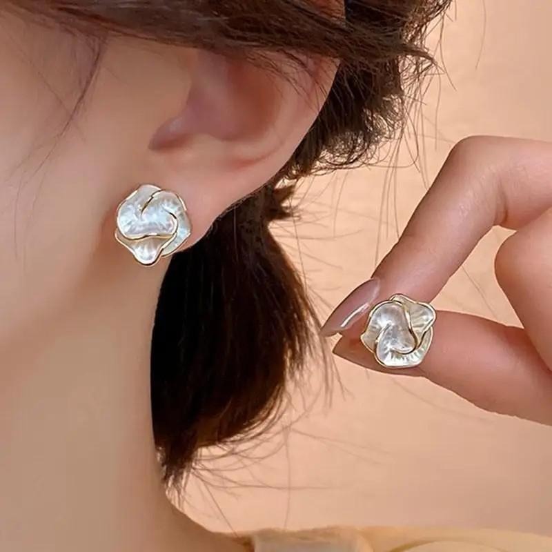 أقراط عتيقة مع زهرة زيتية أرجو - مراجعة Pearl Stud Earrings وسعره